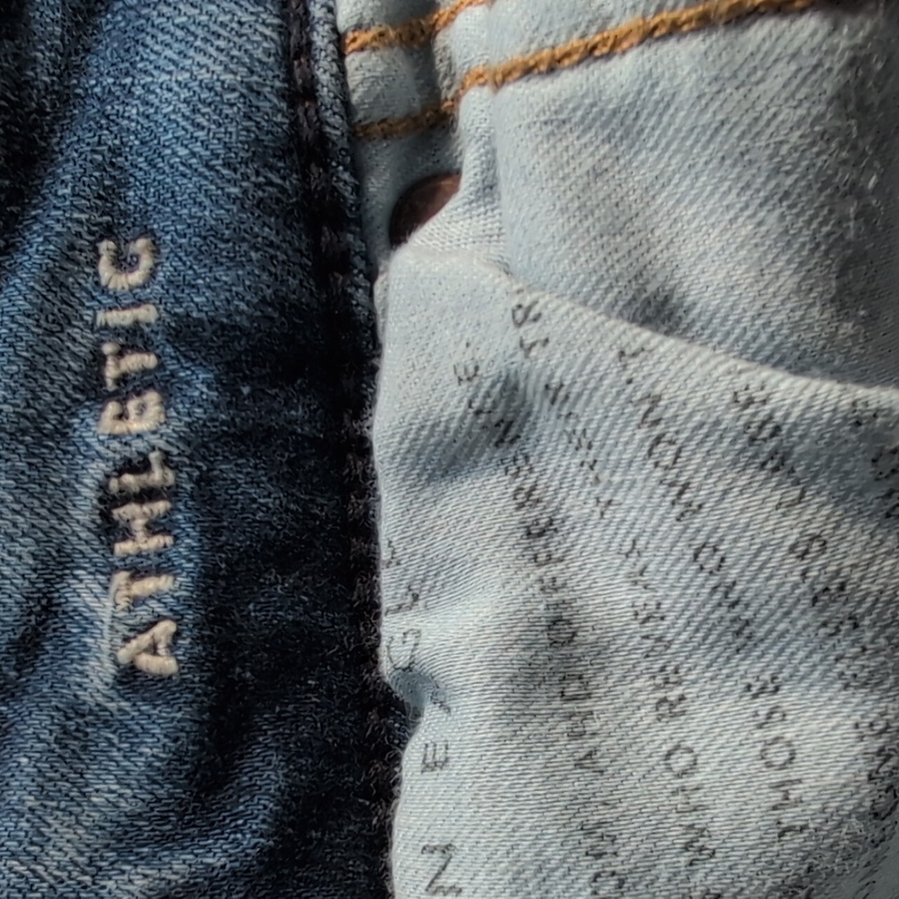 American Eagle Cozy AirFlex+ athletic Jeans - Size 28x28 - Picture 7 of 7